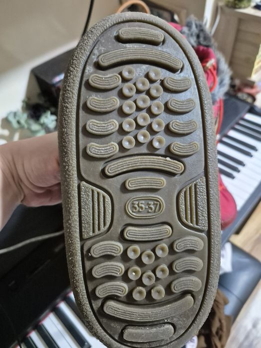 Продам луноходы дутики 36 размер