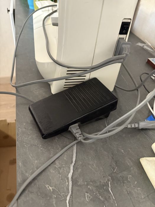 Продам швеиную машину