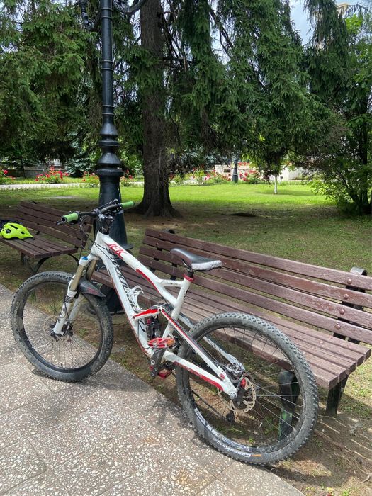 Bicicleta cannondale jekyll
