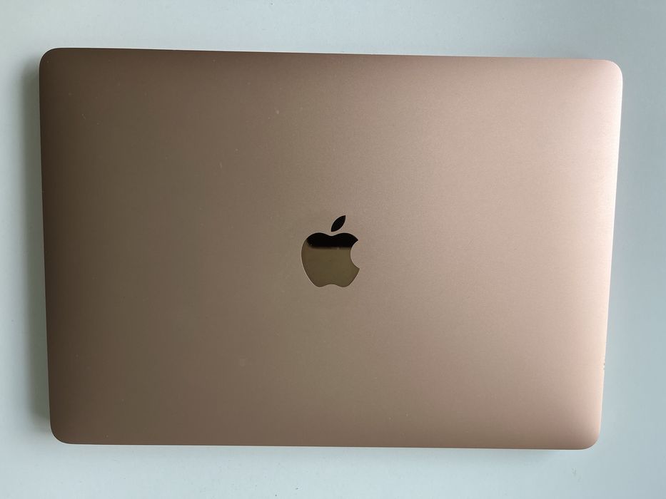 MacBook Air "Core i7" 1.2 Quad core,16 GB RAM,256 GB SSD,13" (Scissor, 2020)