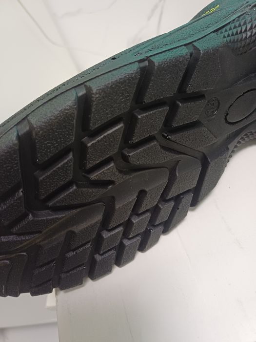 Ботинки летние  кожанные