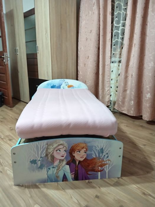 Pat pentru fetițe cu saltea