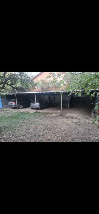 Паркомясто под наем