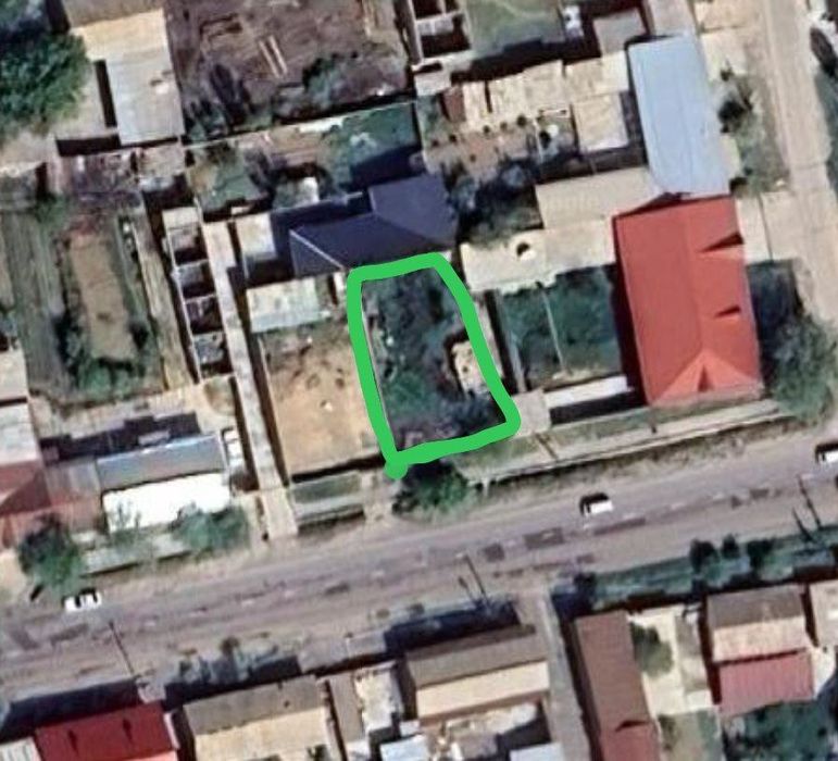 Keles Navoiyda  kocha yzida 4 sotix yer sotilad