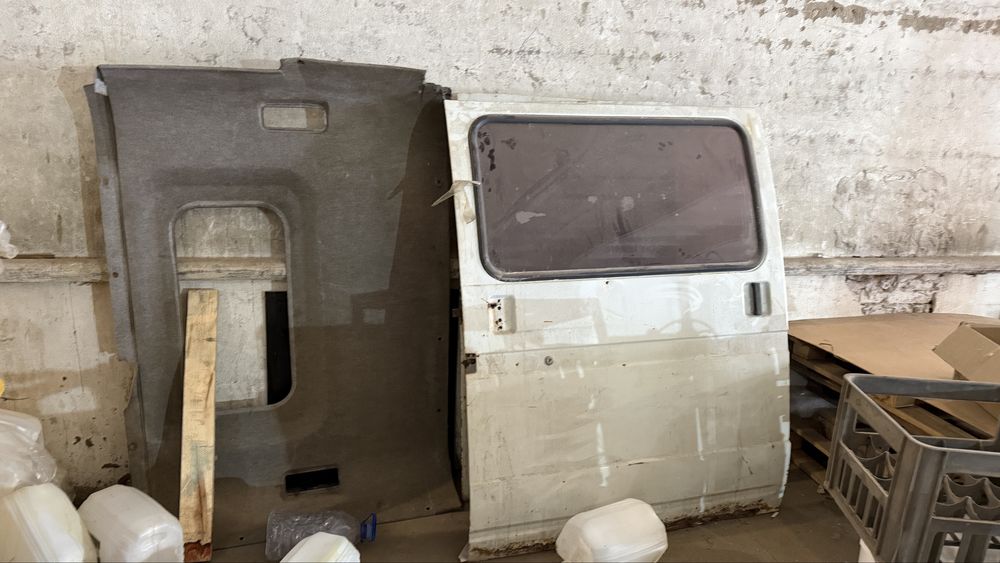 Двери  на авто газель