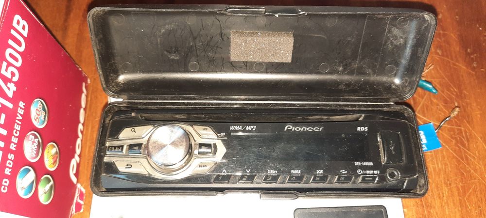 Продаю автомагнитолу Pioneer