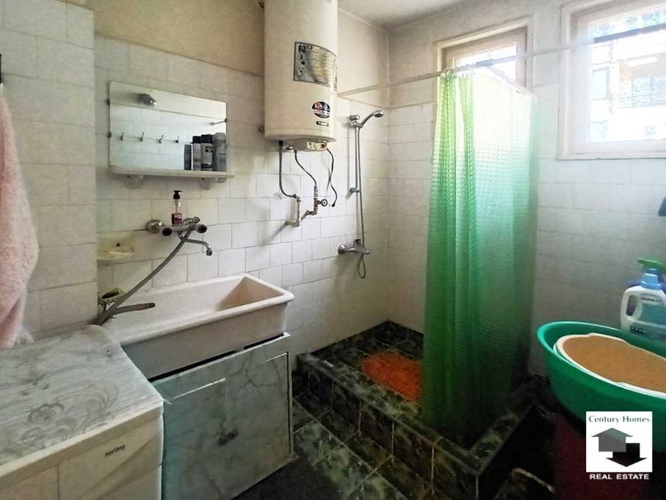 Продава се Многостаен апартамент в Велико Търново, Център - 101 кв.м за 934 €/кв.м - Снимка #16