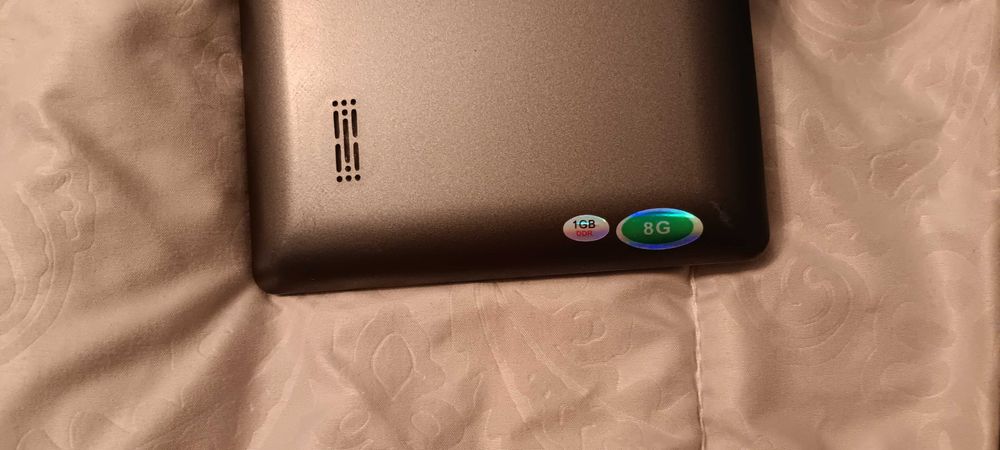 Таблет малък модел PC711