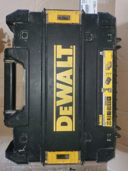 Impact DeWalt DCF887N-XJ  cutia