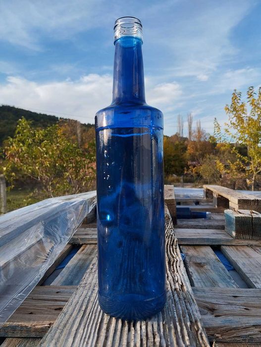 Продават се 9000 бутилки