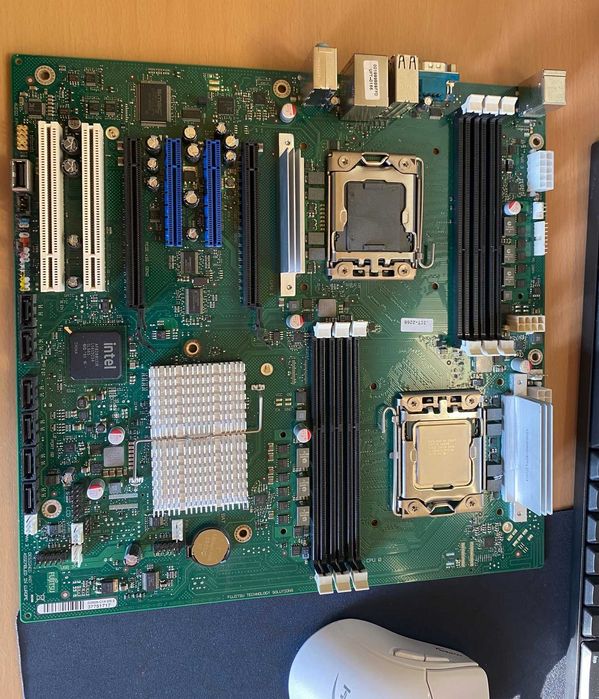 Kit Placa de Baza + Procesor Intel 6c/12t (Workstation/Server)