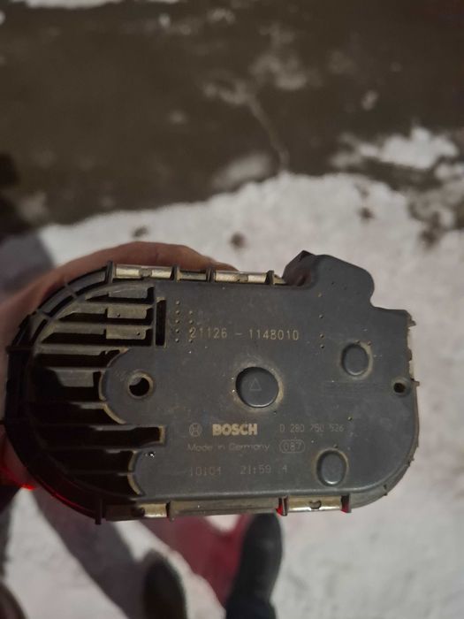 Дроссельная заслонка