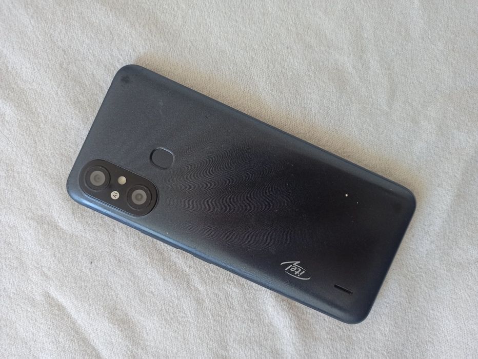 itel A49 хорошом состояние