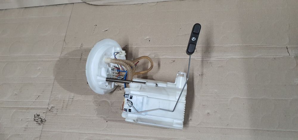 Pompa combustibil motorina rezervor audi a4 b8 a5 2.0 tdi