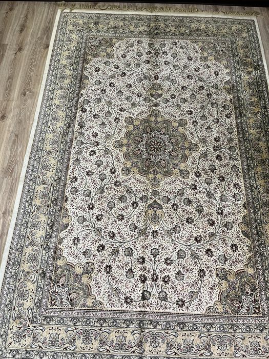 Продам ковёр. Качество супер. дорогой