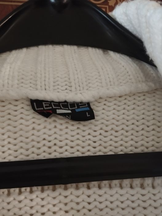 Мъжка бяла жилетка