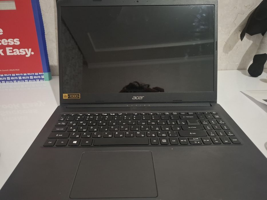Acer ноуибук жаксы жагдайда  таза заряды жаксы шыдайды