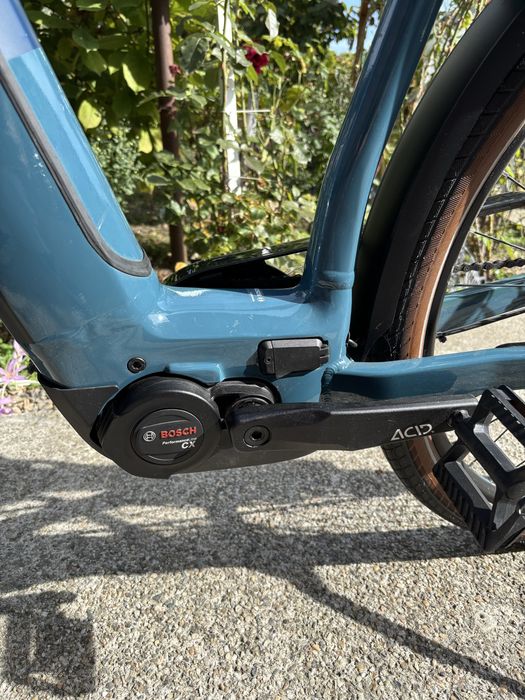 Bicicleta electrica Cube Kathmandu ebike