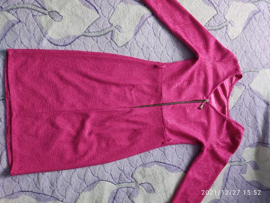 Продам платья женские