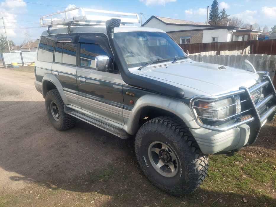 Продам Паджеро 2