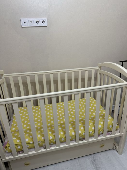 Манеж продам 5 тыс, самовызов