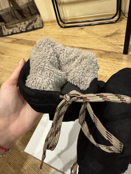 Високи ботуши от велур с мека подплата Bata