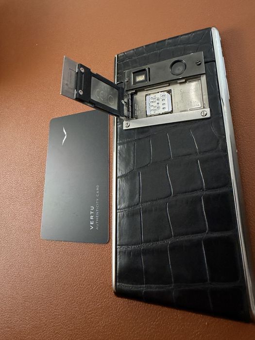Vertu Aster Black Alligator Оригинал