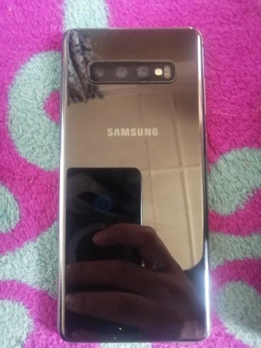 Samsung s 10 +продам
