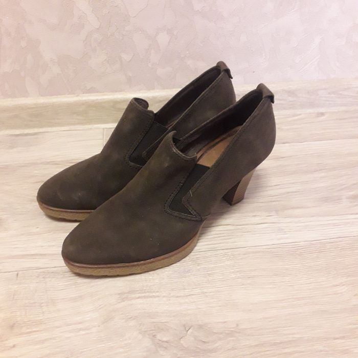 Продам туфли женские,замшевые