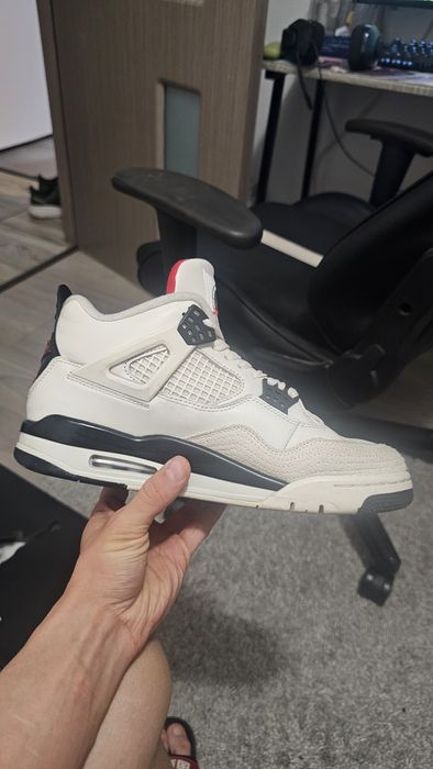 Jordan 4 Retro OG FC
