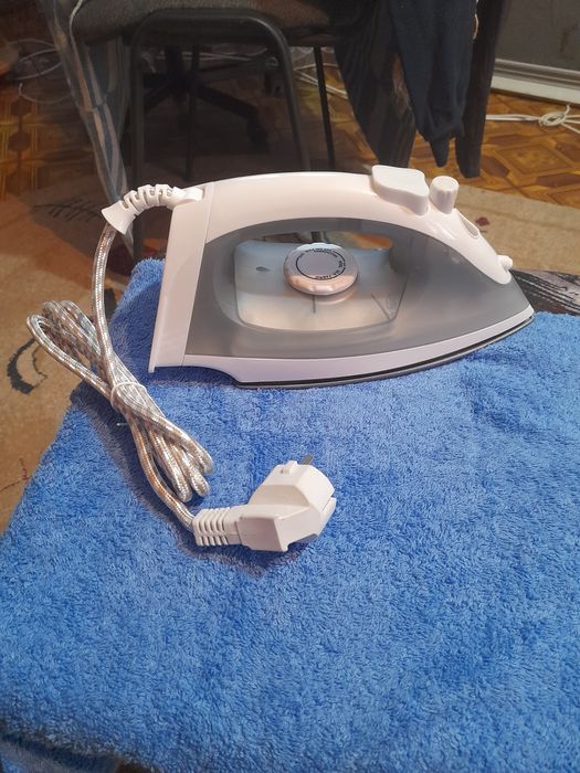 Продам утюг. Новый, в упаковке.