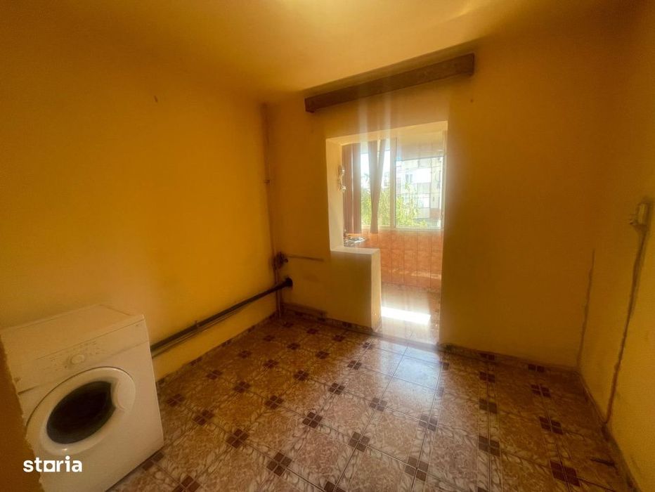 Apartament decomandat, 3 camere si 2 bai, 63.97 mp, zona Lapus Arges