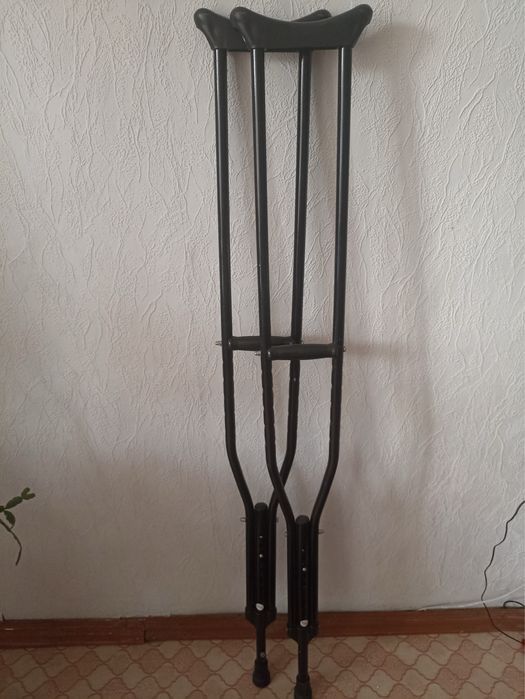 Продам костыли..