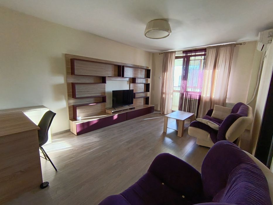 Inchiriez apartament 2 camere Bloc Turn - Colega apartament sau inchiriez la 2 persoane