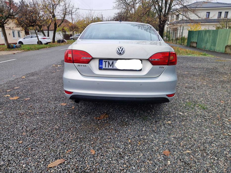 VW Jetta 1.6 TDi 110 Cp 2011