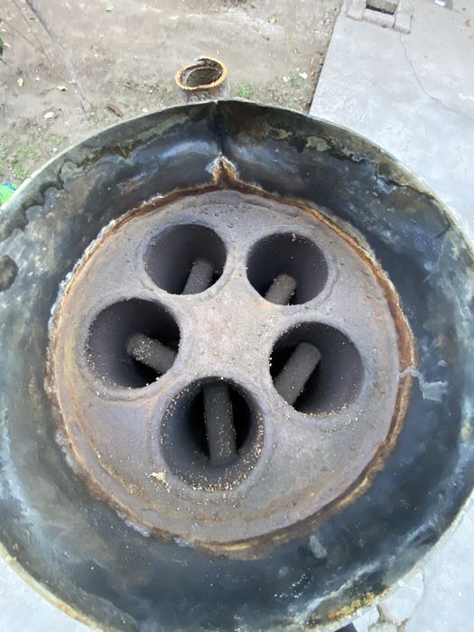 Katyol sotiladi  3-yil ishlatgan ekonamichiskiy hich qanaqa aybi yoq