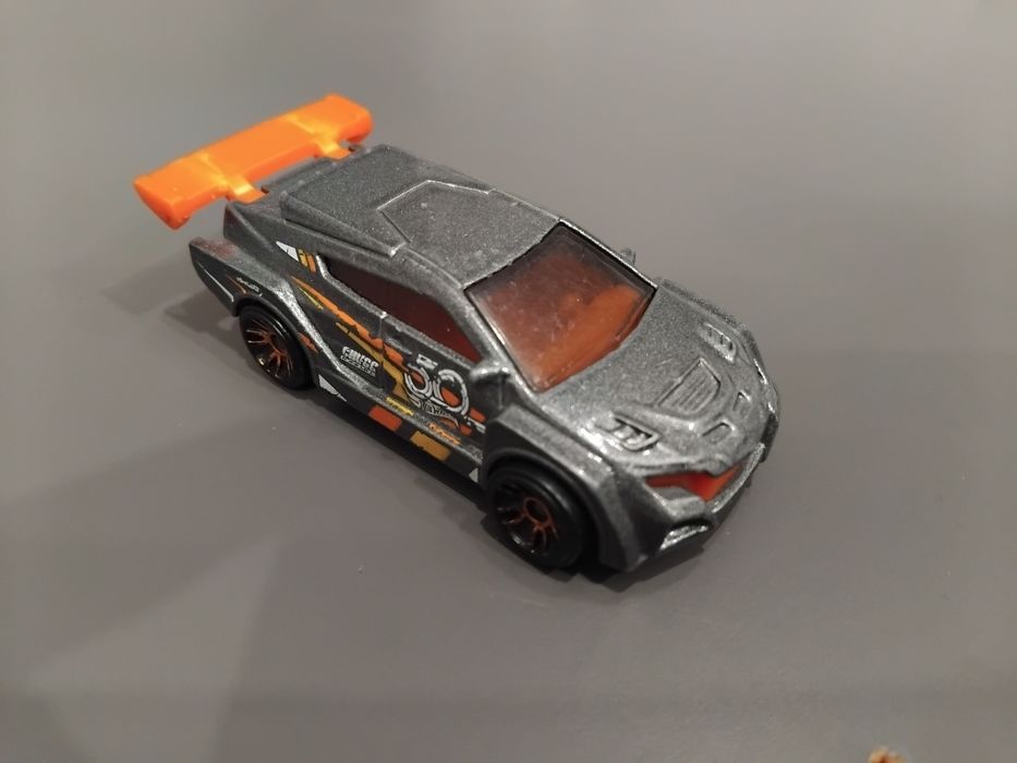 Машинки Hot Wheels
