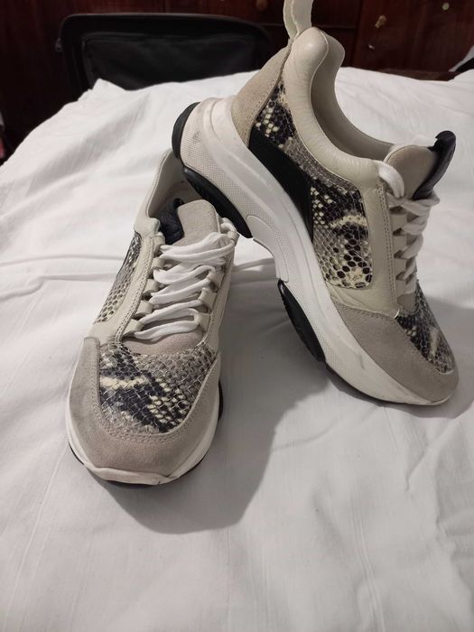 Дамски сникърси естествена кожа