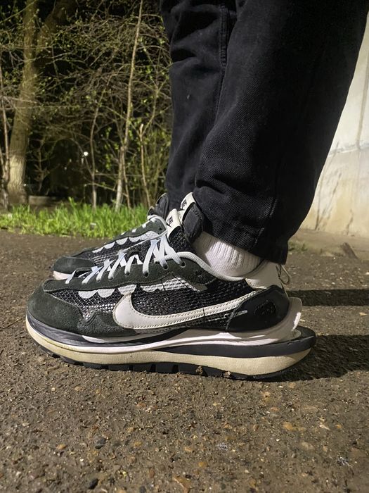 nike sacai vaporwaffle