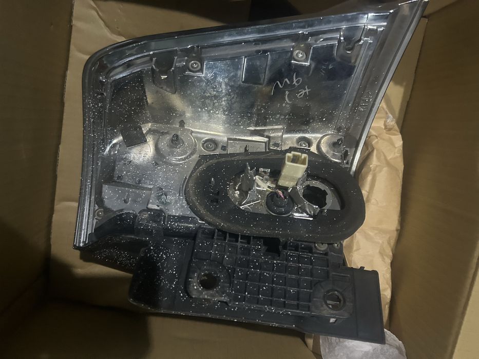 Лексус 570 противотуманки