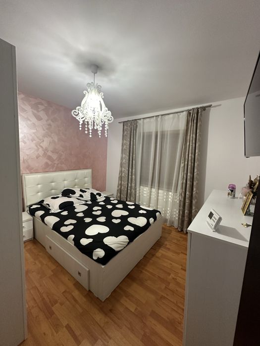 Inchiriez apartament 2 camere ,strada 9 Mai,54m