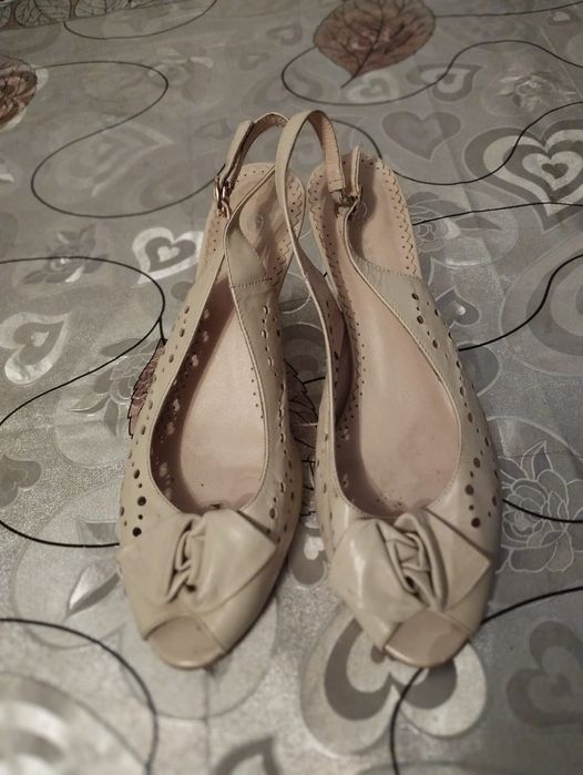 Босоножки, туфли новые