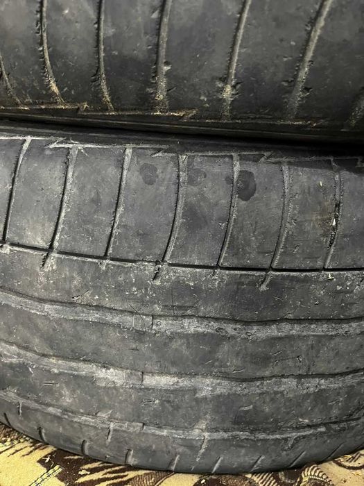 Продается Резина 235/55/18