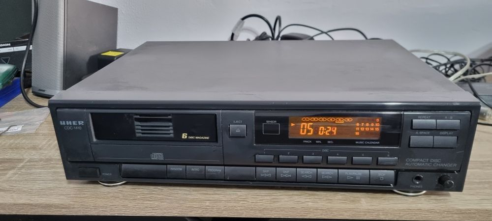 Magazie cd Harman Kardon DVD 5 si Uher