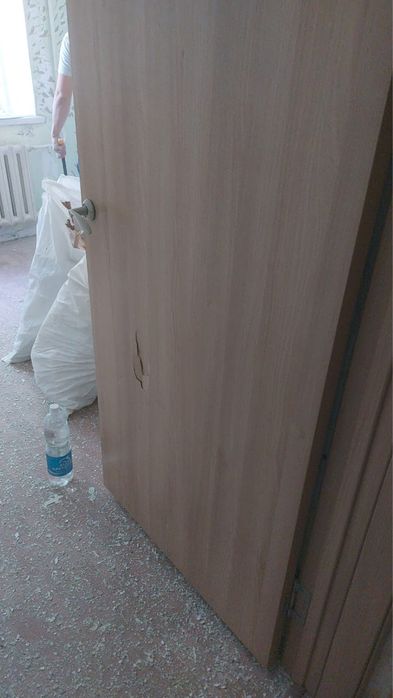 Продаю двери 80/60см