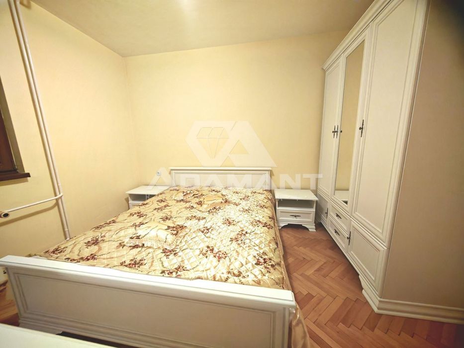 Дава се под наем Четиристаен апартамент в София, Банишора - 180 кв.м за 850 € - Снимка #7