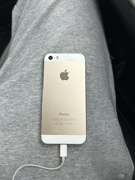 Продам iphone 5s