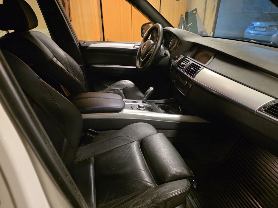 BMW x5 3.0d 235cp distribuție in fata / proprietar de nou