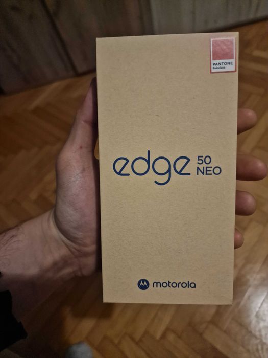 неупотребявани Motorola Edge 50 Neo в гаранция, 256GB, 8GB RAM, 5G, Poinciana + moto buds Starlight Blue/Marine