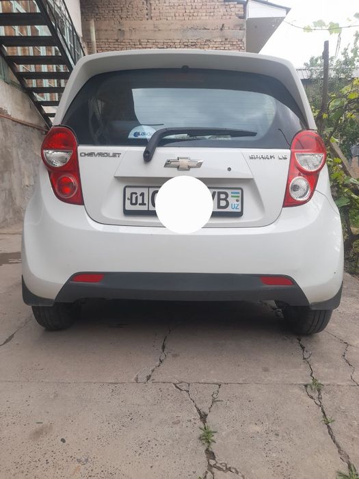 Spark 2014 rangi oq 2 pozitsya